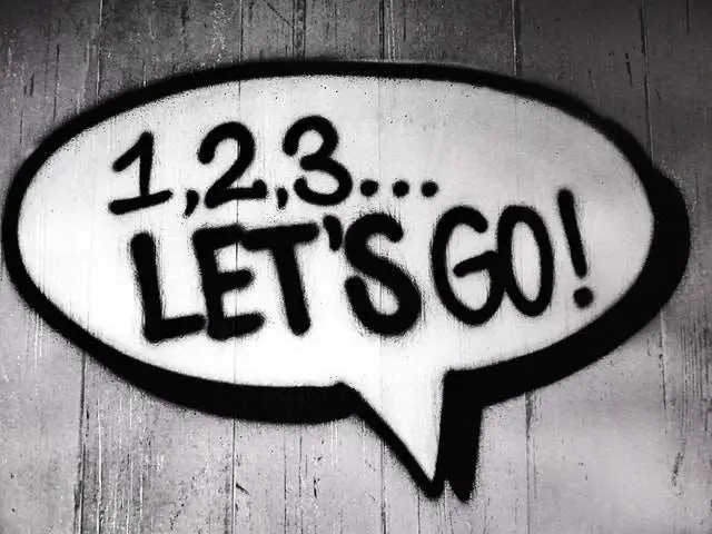 Chat icon with the text 123 let's go